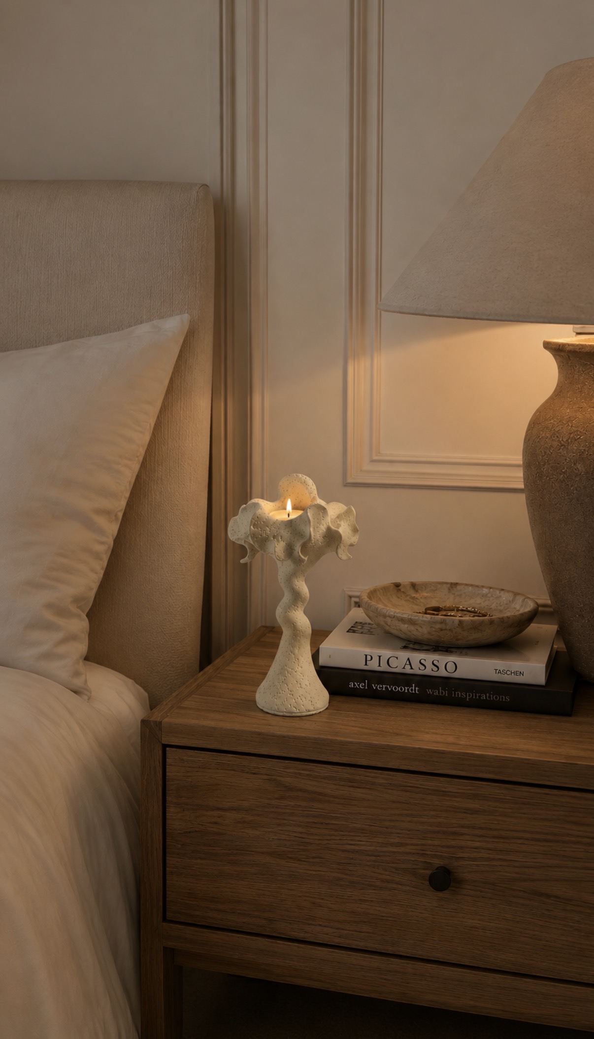 Hana Candle Holder